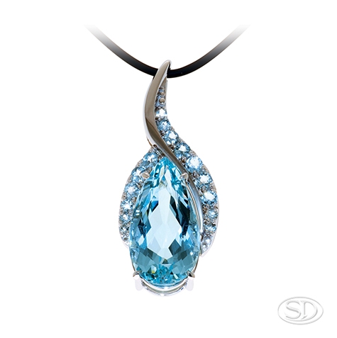 Aquamarine-diamond-pendant-handmade-handcrafted-brisbane-DSC7722.jpg